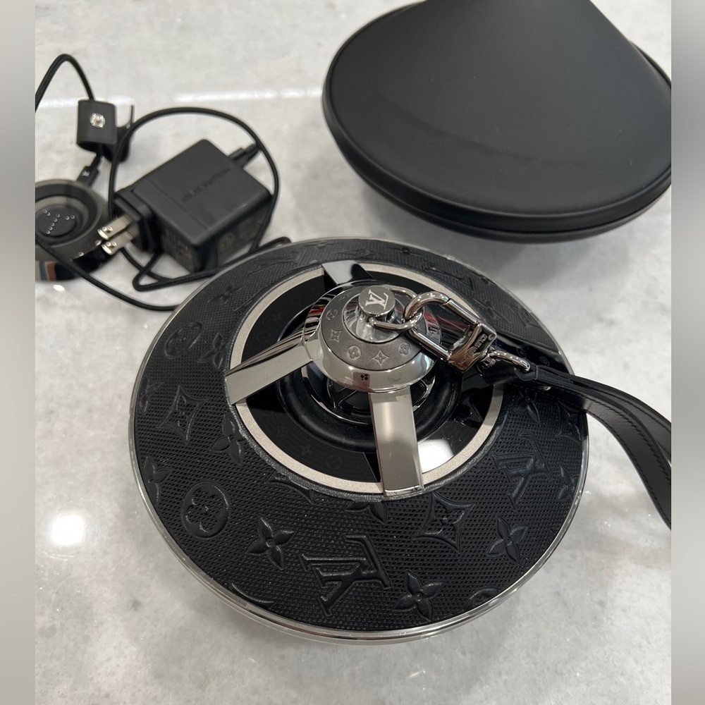 Louis Vuitton light up speaker - Picture 3 of 7